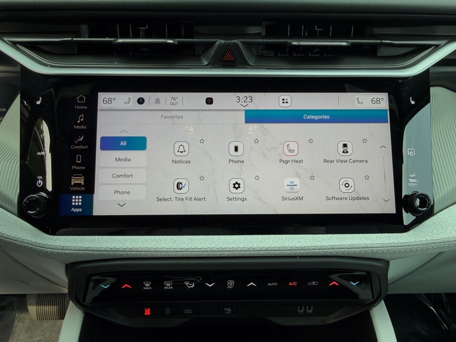 2026 Jeep Cherokee CHEROKEE LAREDO 4X4
