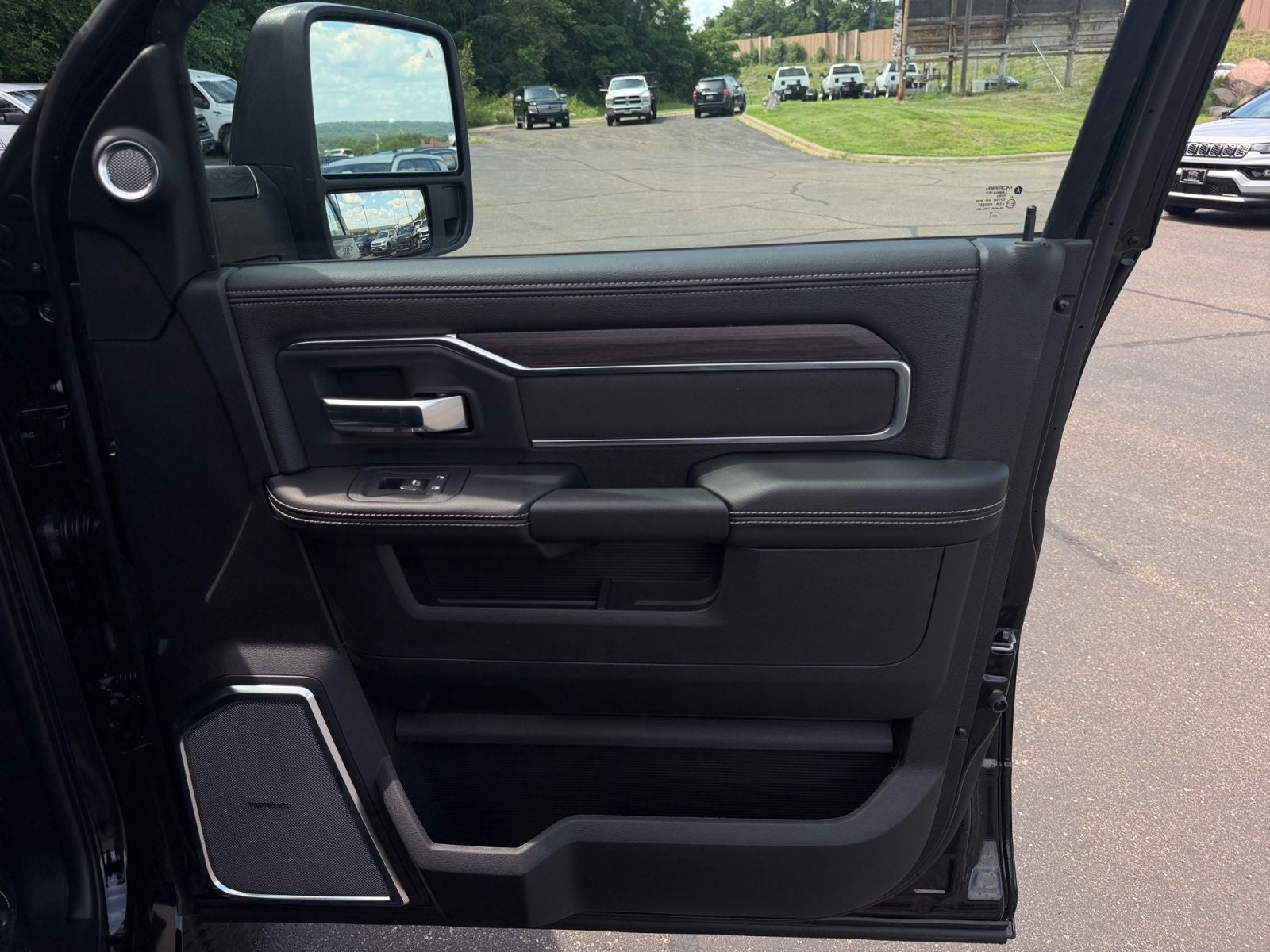 2026 RAM Ram 3500 RAM 3500 LARAMIE CREW CAB 4X4 6'4' BOX