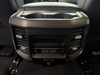 2027 RAM Ram 3500 RAM 3500 LARAMIE CREW CAB 4X4 6'4' BOX