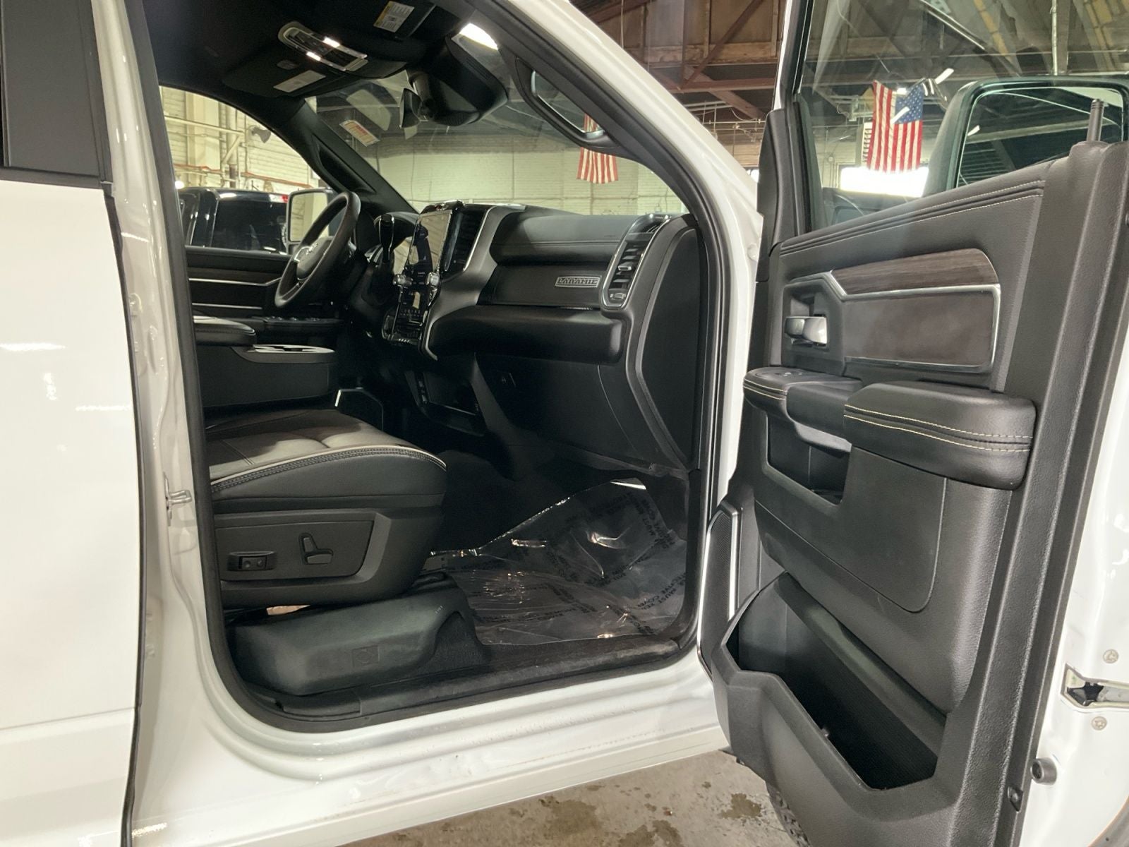 2026 RAM 2500 Laramie Crew Cab 4x4 6'4' Box