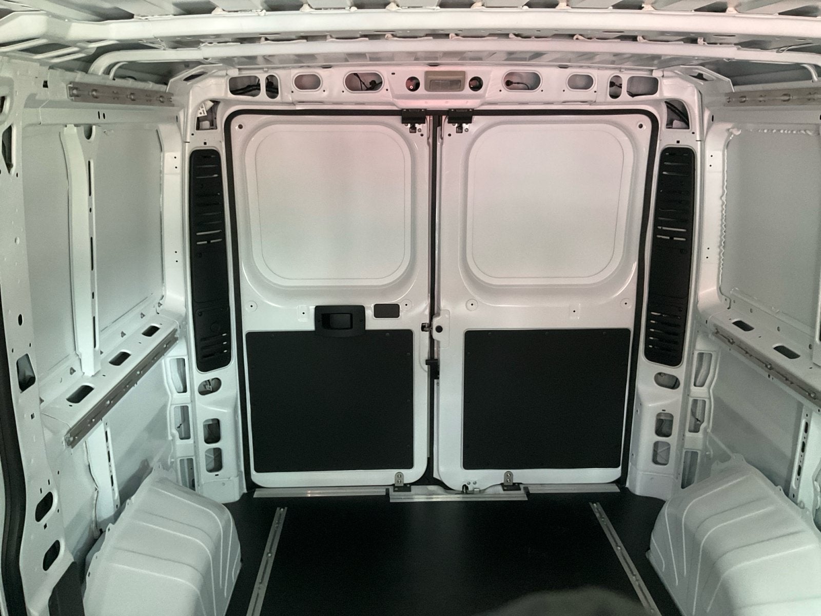 2025 RAM ProMaster 1500 Cargo Van Tradesman Low Roof 118' WB w/Pass Seat