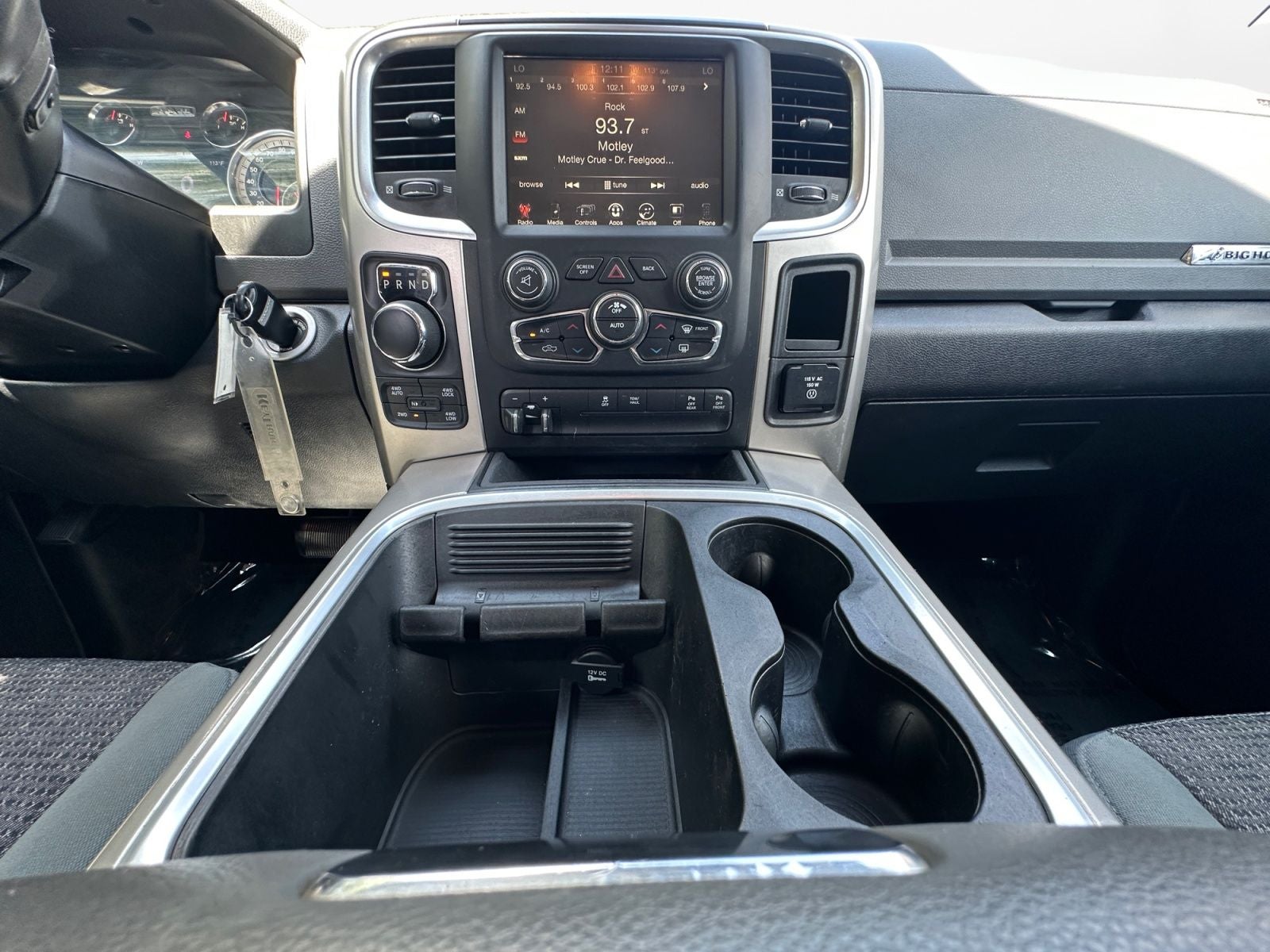 2017 RAM 1500 Big Horn Crew Cab 4x4 5'7' Box