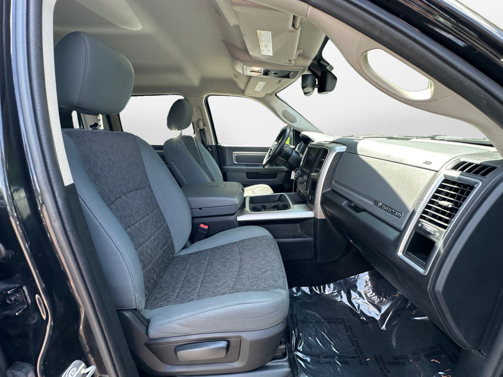 2017 RAM 1500 Big Horn Crew Cab 4x4 5'7' Box