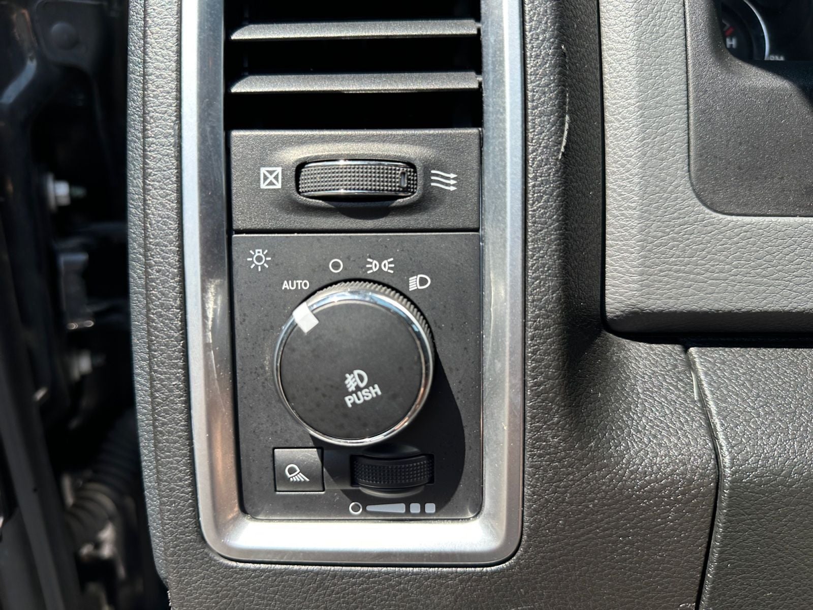 2017 RAM 1500 Big Horn Crew Cab 4x4 5'7' Box