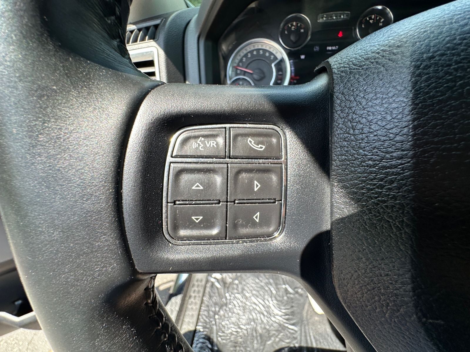 2017 RAM 1500 Big Horn Crew Cab 4x4 5'7' Box