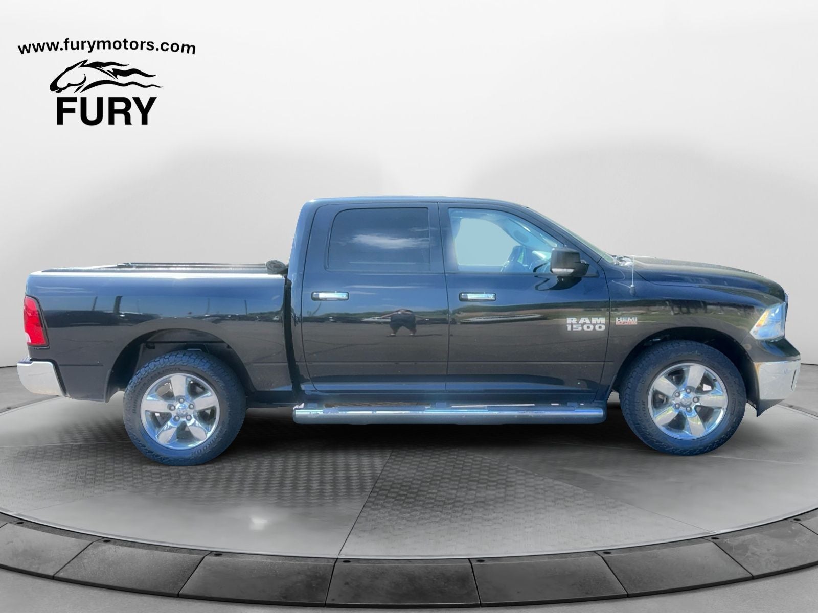 2017 RAM 1500 Big Horn Crew Cab 4x4 5'7' Box