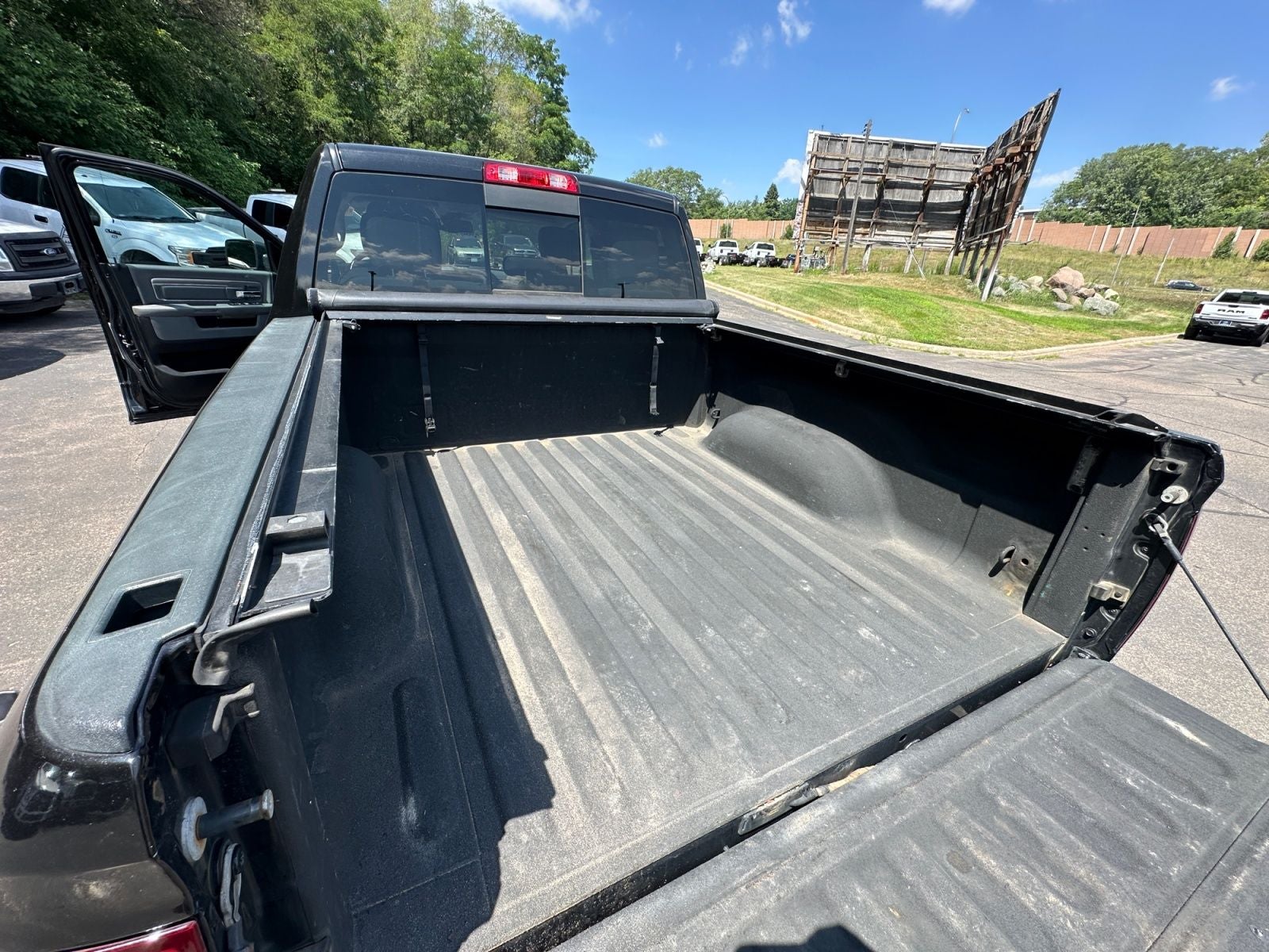 2017 RAM 1500 Big Horn Crew Cab 4x4 5'7' Box