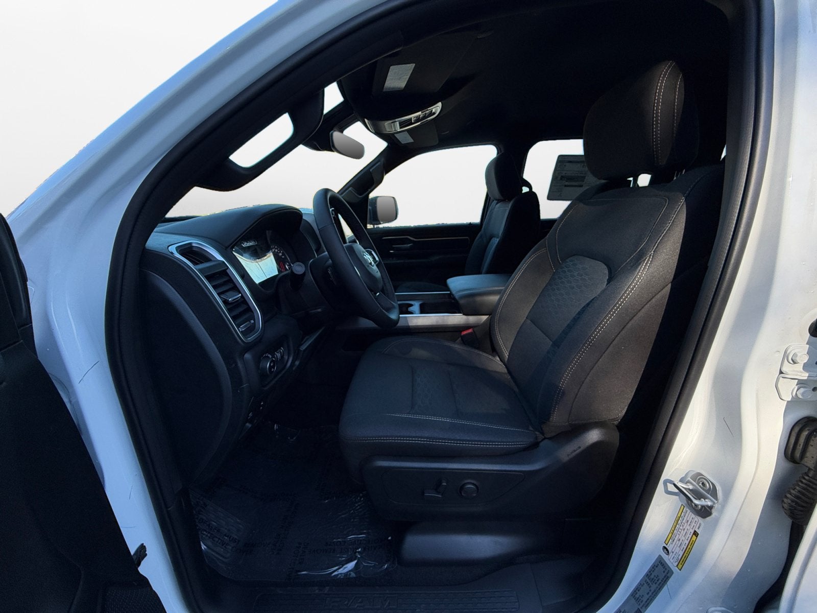 2027 RAM Ram 1500 RAM 1500 BIG HORN CREW CAB 4X4 5'7' BOX