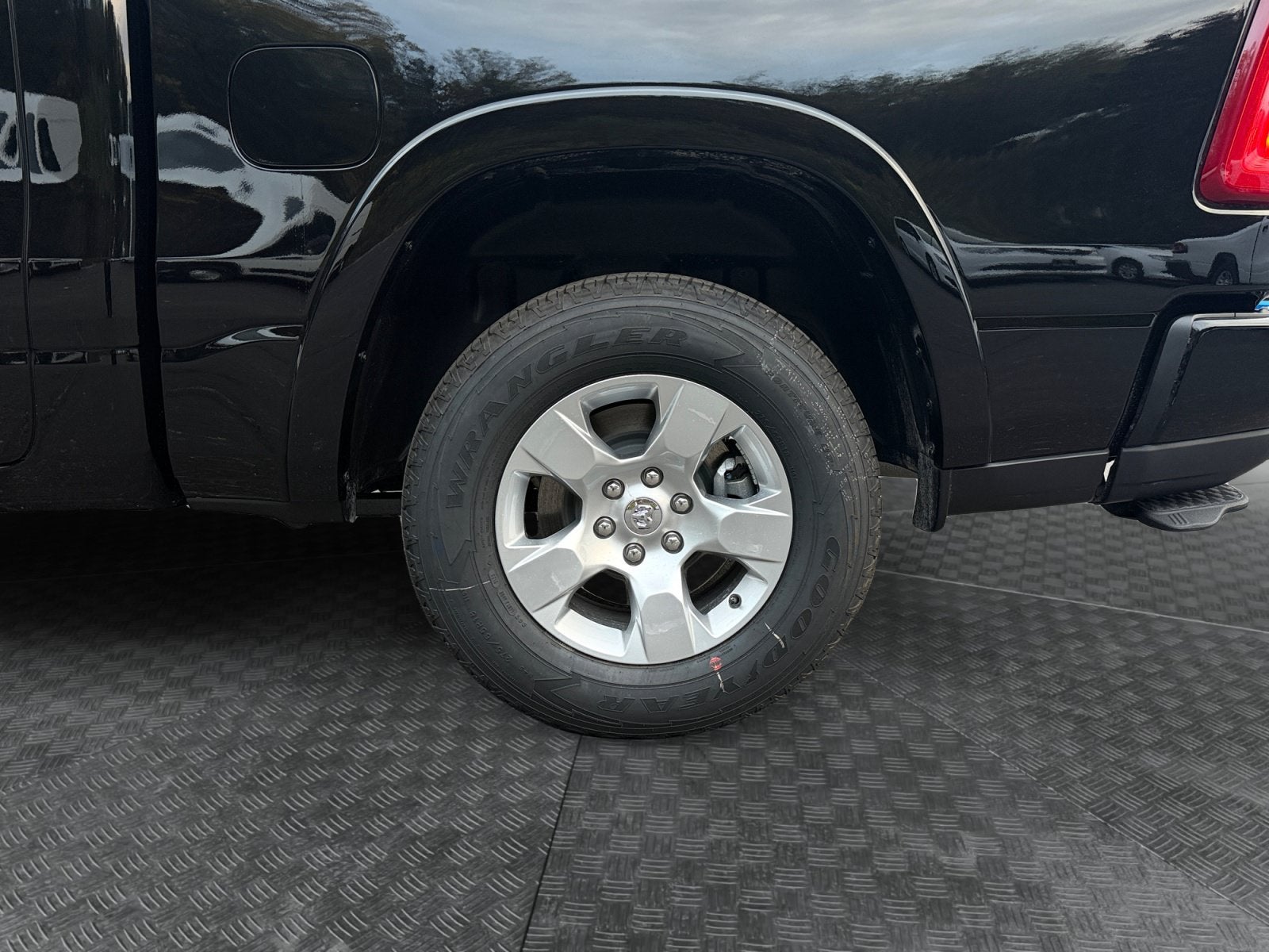 2027 RAM Ram 1500 RAM 1500 BIG HORN CREW CAB 4X4 5'7' BOX