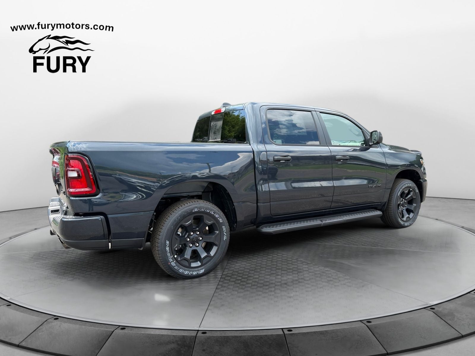 2026 RAM Ram 1500 RAM 1500 EXPRESS CREW CAB 4X4 5'7' BOX