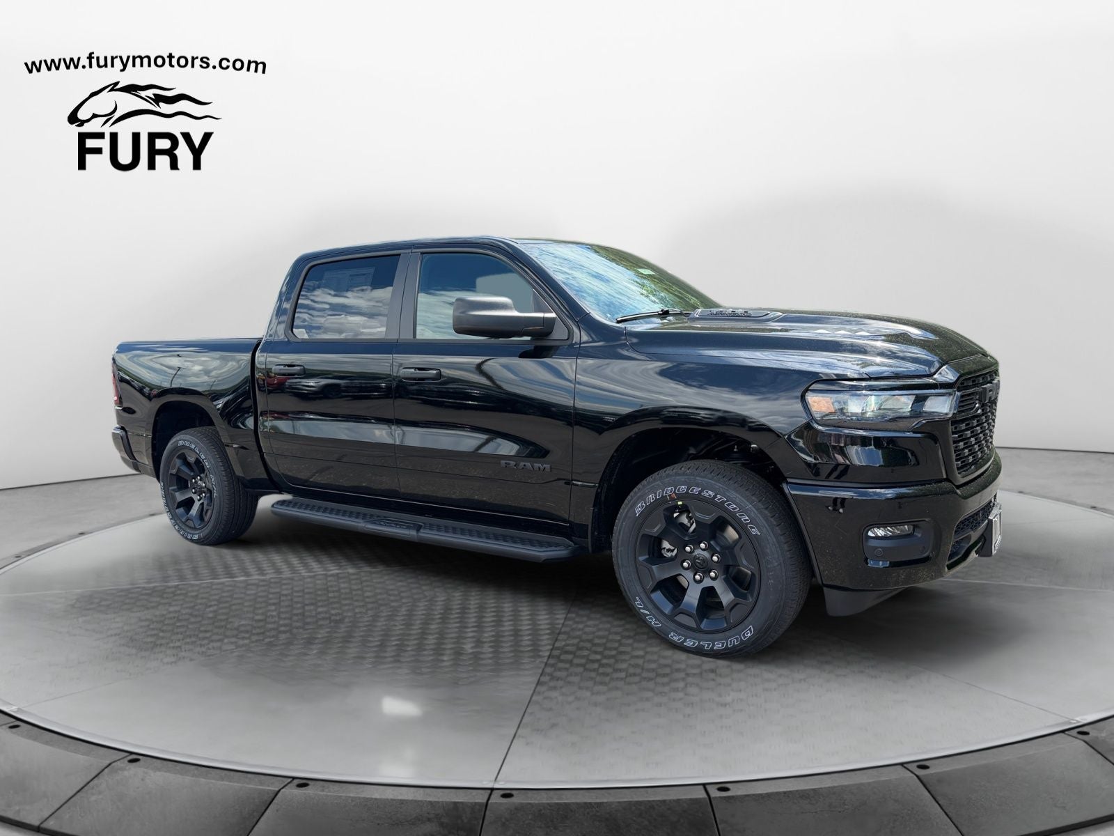 2026 RAM Ram 1500 RAM 1500 EXPRESS CREW CAB 4X4 5'7' BOX