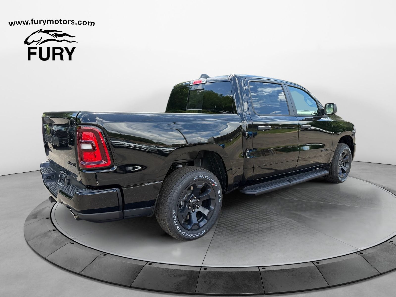 2026 RAM Ram 1500 RAM 1500 EXPRESS CREW CAB 4X4 5'7' BOX