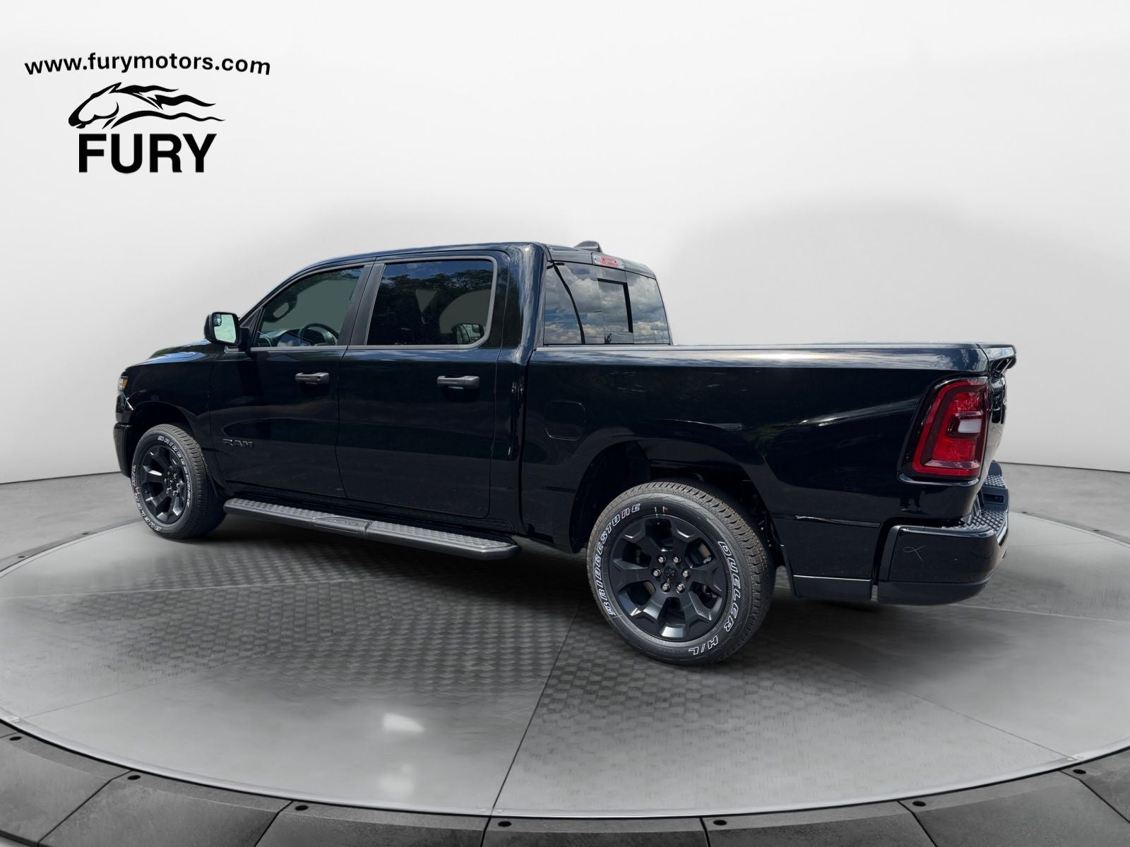 2026 RAM Ram 1500 RAM 1500 EXPRESS CREW CAB 4X4 5'7' BOX