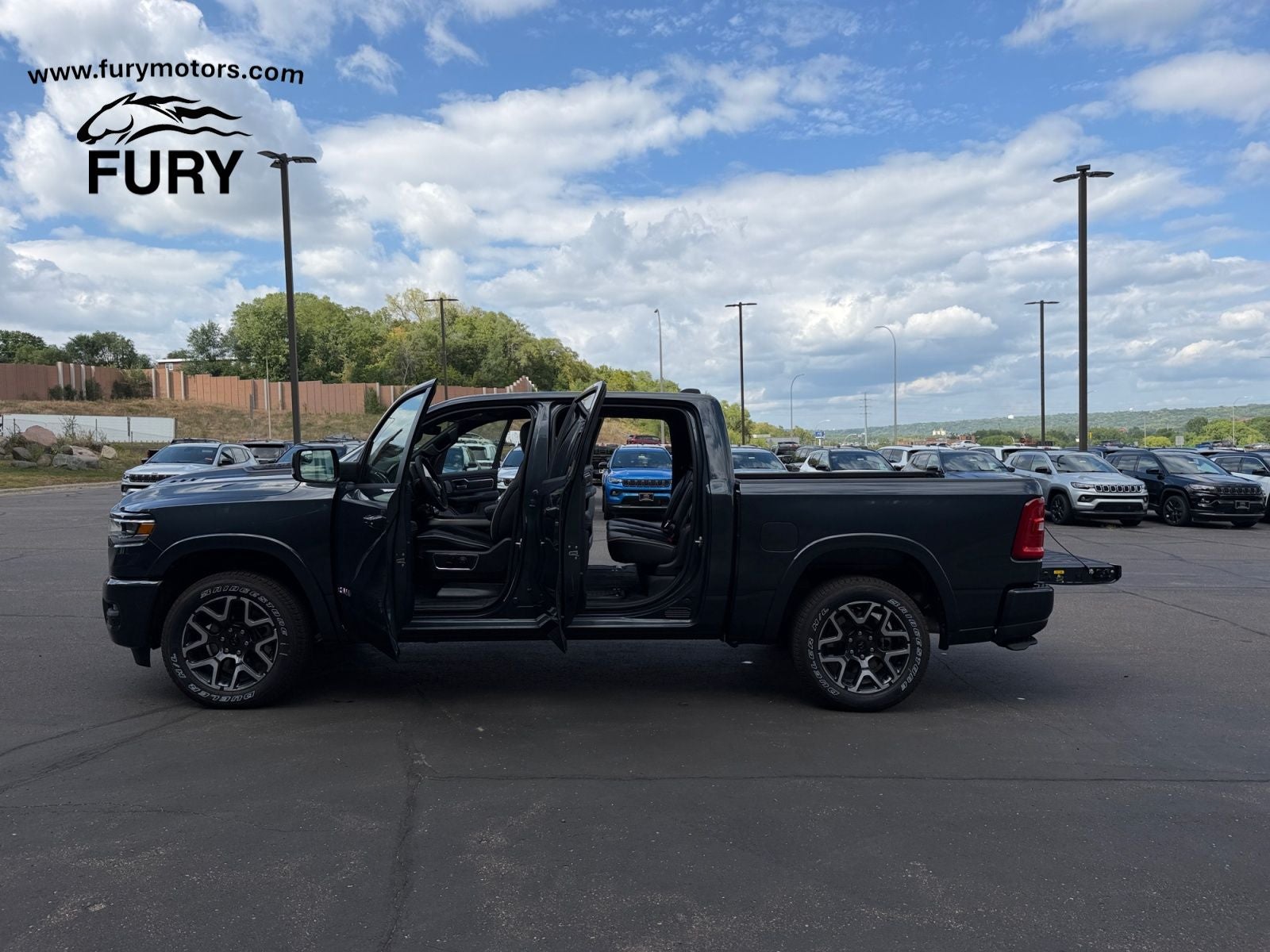 2026 RAM Ram 1500 RAM 1500 LARAMIE CREW CAB 4X4 5'7' BOX
