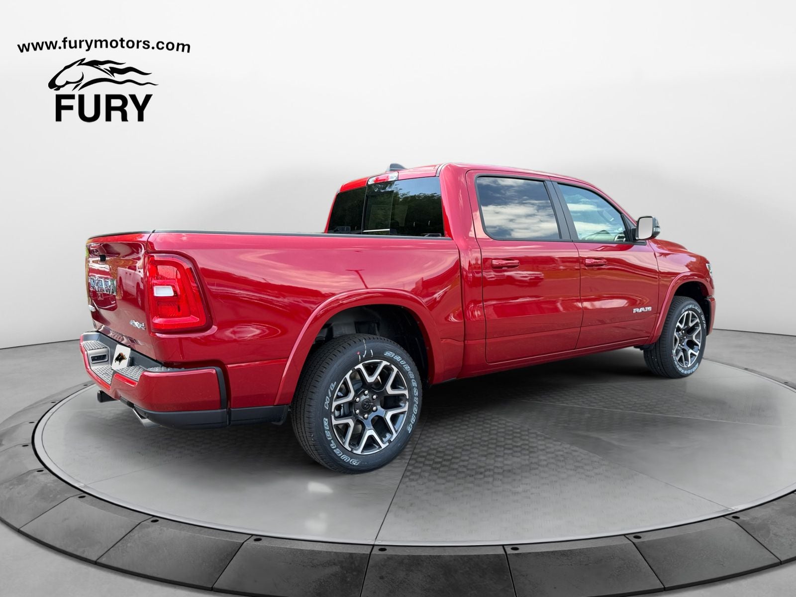 2026 RAM Ram 1500 RAM 1500 LARAMIE CREW CAB 4X4 5'7' BOX