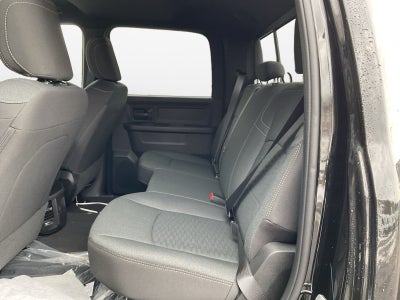 2026 RAM Ram 2500 RAM 2500 BLACK EXPRESS CREW CAB 4X4 6'4' BOX