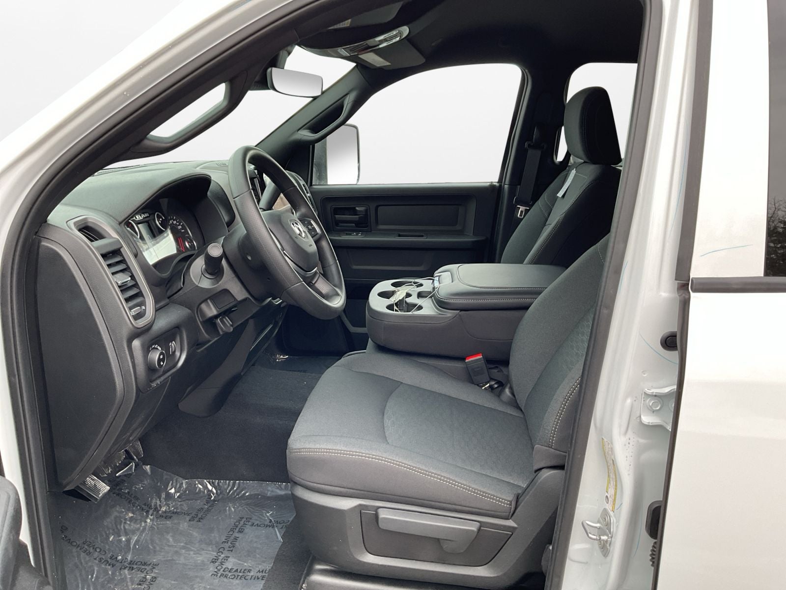 2026 RAM Ram 2500 RAM 2500 BLACK EXPRESS CREW CAB 4X4 6'4' BOX