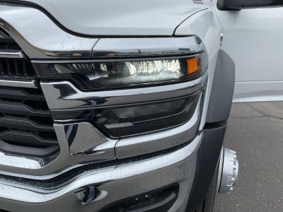 2026 RAM 5500 Chassis RAM 5500 TRADESMAN CHASSIS REGULAR CAB 4X4 84' CA