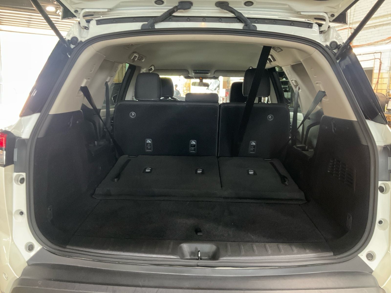 2024 Nissan Pathfinder SV 4WD