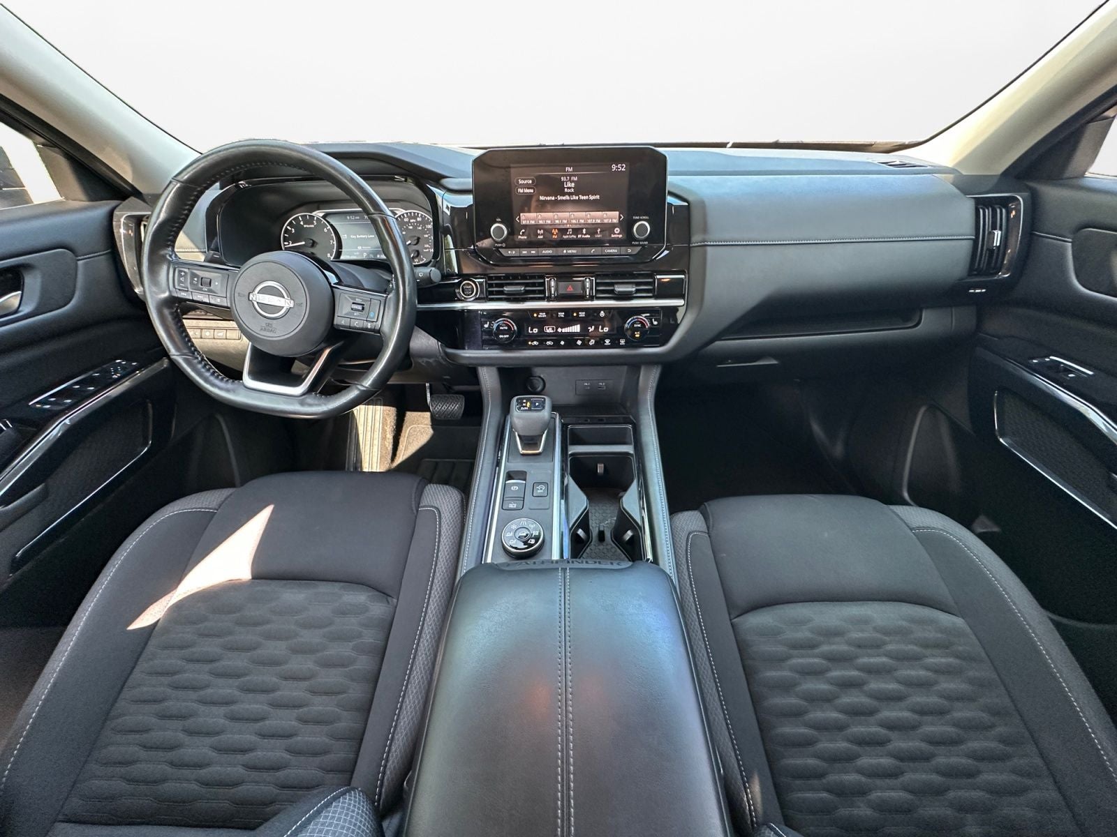 2022 Nissan Pathfinder SV 4WD