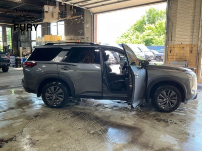 2022 Nissan Pathfinder SV 4WD