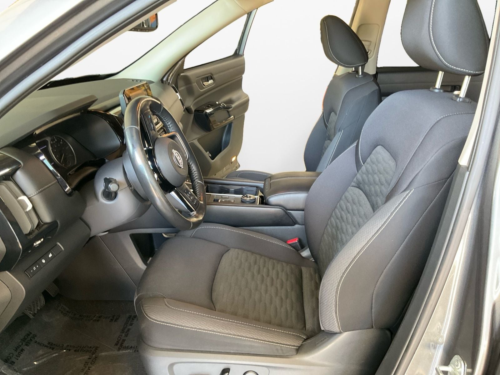 2022 Nissan Pathfinder SV 4WD