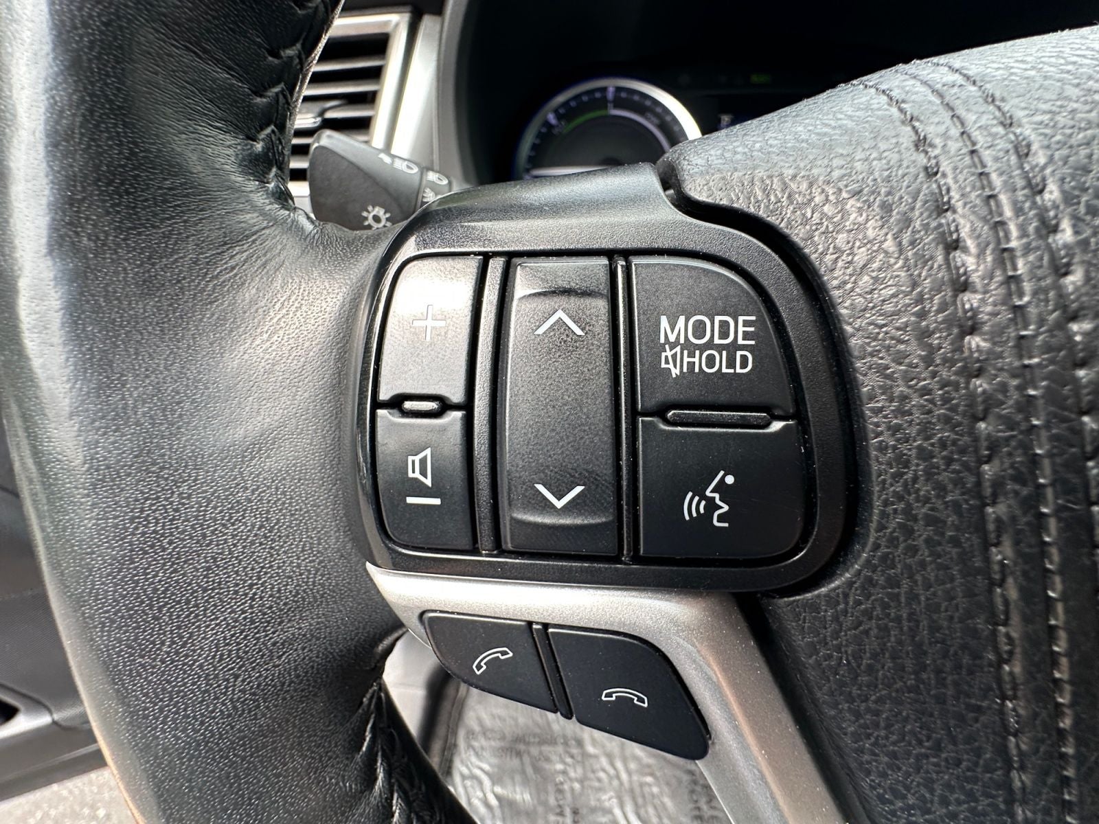 2019 Toyota Highlander Hybrid Limited Platinum