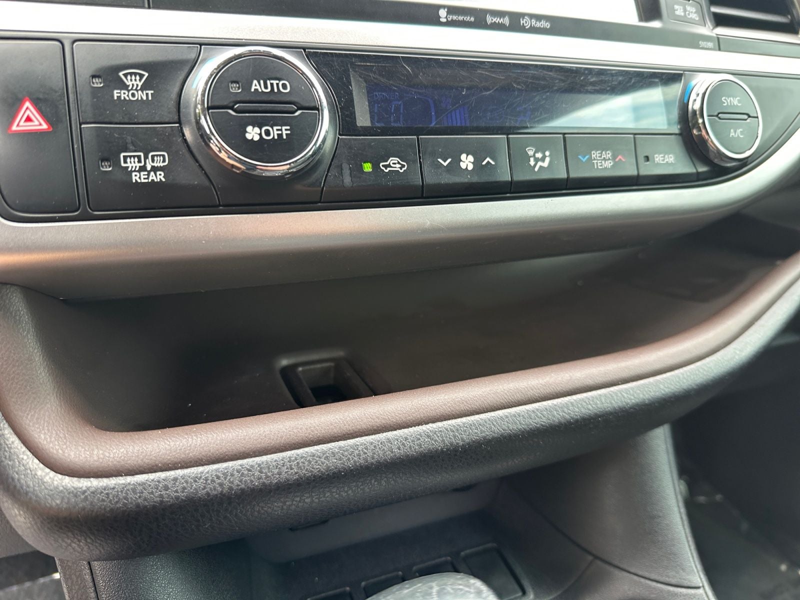 2019 Toyota Highlander Hybrid Limited Platinum