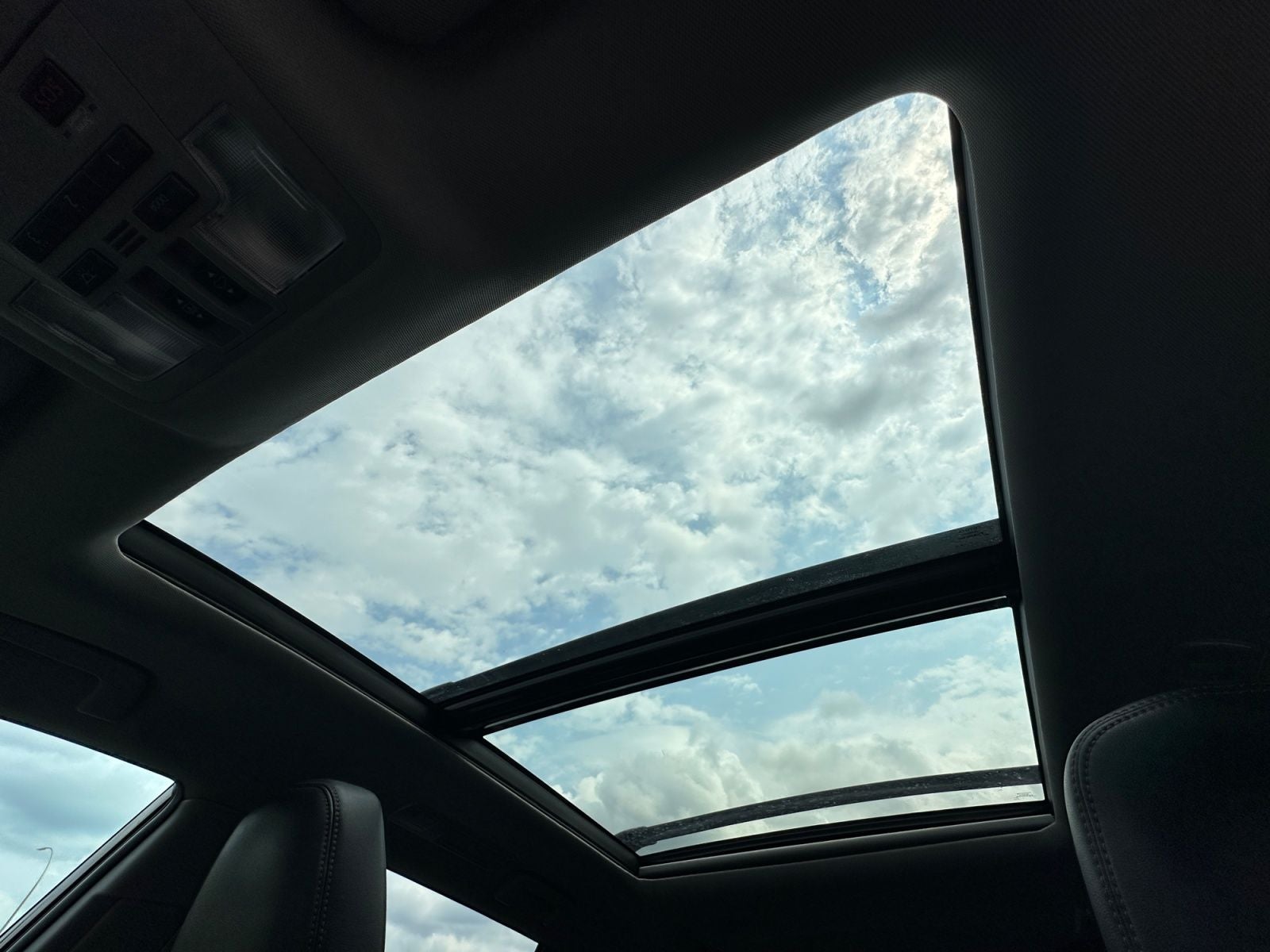 2019 Toyota Highlander Hybrid Limited Platinum