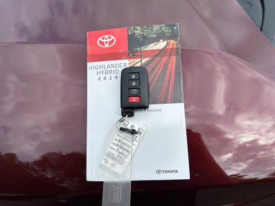 2019 Toyota Highlander Hybrid Limited Platinum