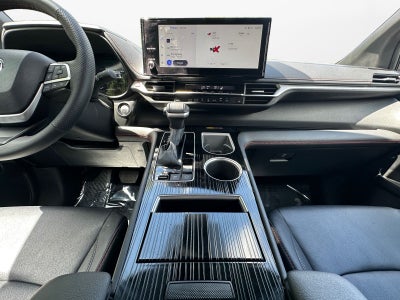2025 Toyota Sienna Base