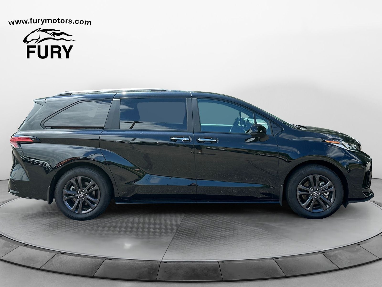 2025 Toyota Sienna Base