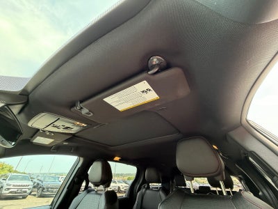 2025 Toyota Sienna Base