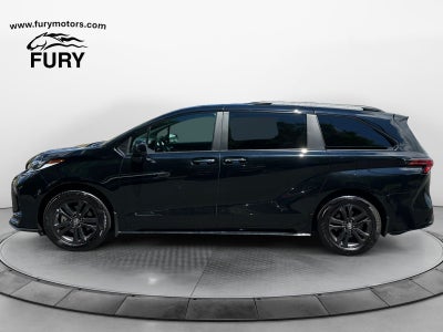 2025 Toyota Sienna Base