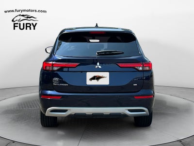 2022 Mitsubishi Outlander SE