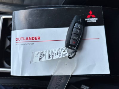 2022 Mitsubishi Outlander SE