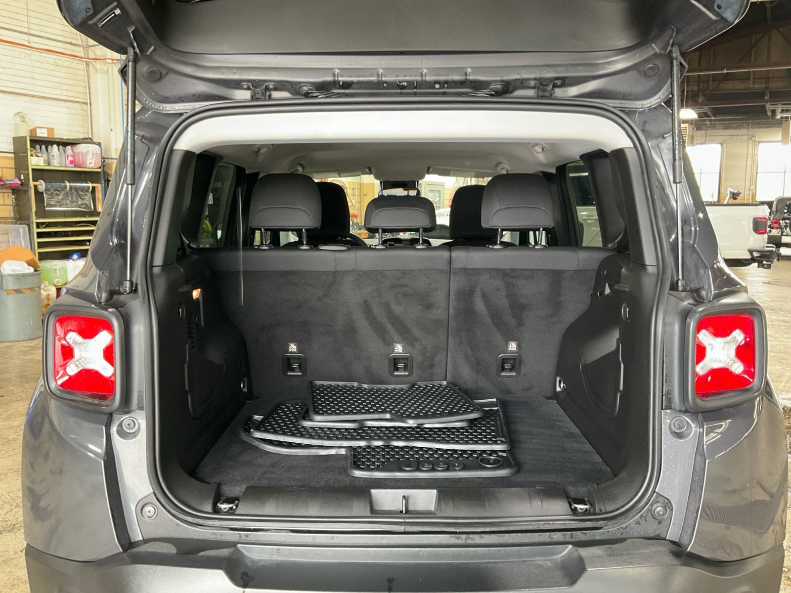 2023 Jeep Renegade Latitude 4x4