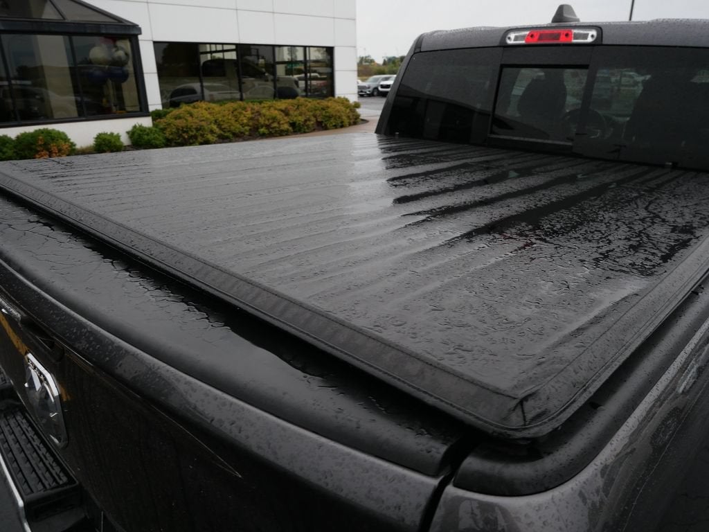 2019 RAM 1500 Laramie Crew Cab 4x4 5'7" Box