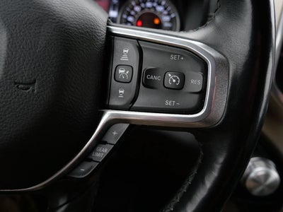 2019 RAM 1500 Laramie Crew Cab 4x4 5'7" Box