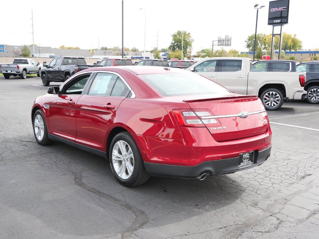2018 Ford Taurus SEL