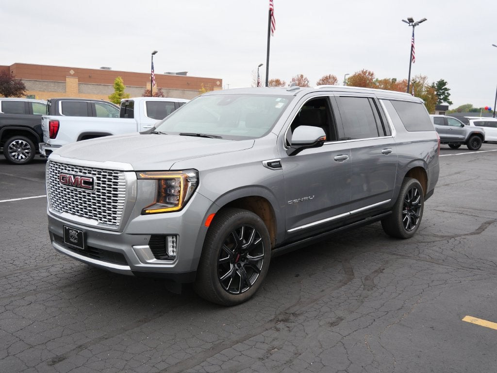 2023 GMC Yukon XL Denali