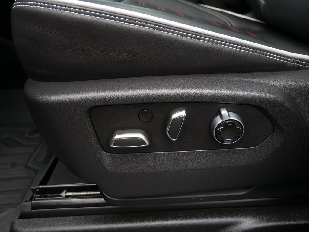 2025 GMC Yukon XL AT4 Ultimate