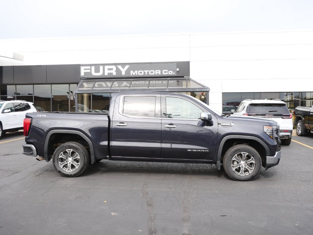 2025 GMC Sierra 1500 SLT
