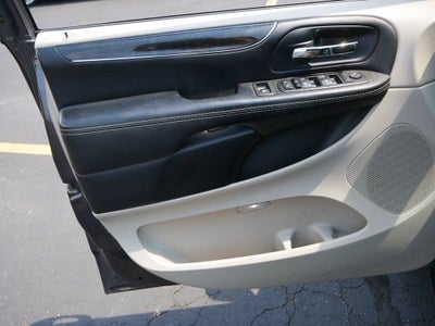 2015 Chrysler Town & Country Touring