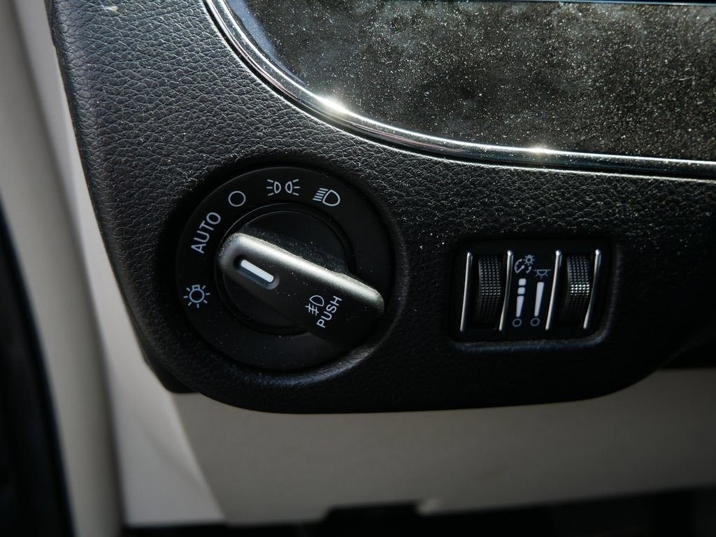 2015 Chrysler Town & Country Touring
