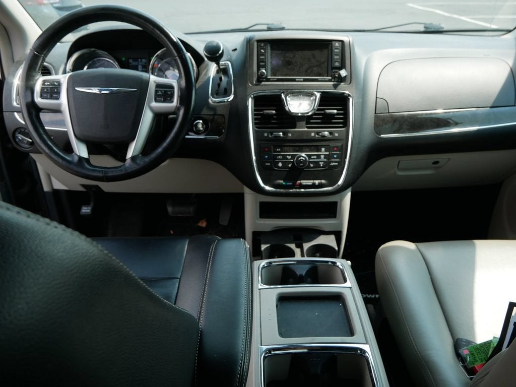 2015 Chrysler Town & Country Touring