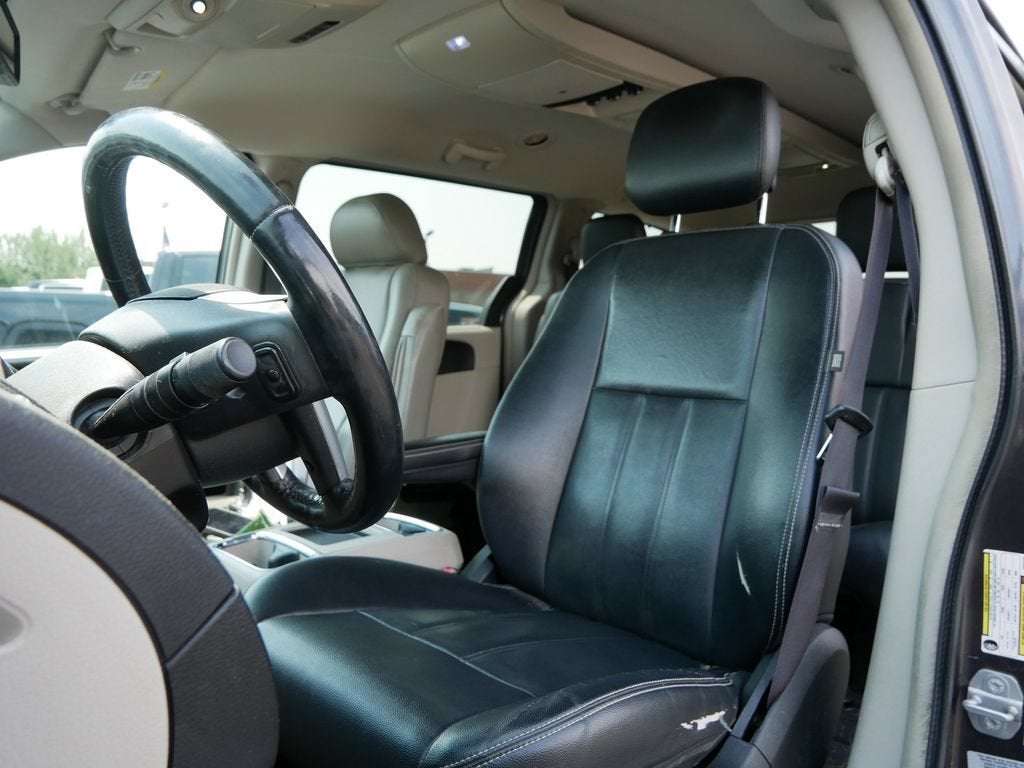 2015 Chrysler Town & Country Touring