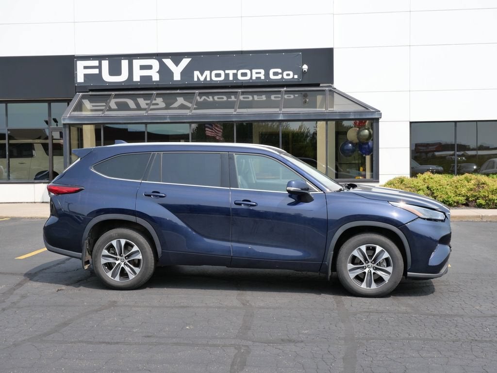 2022 Toyota Highlander XLE
