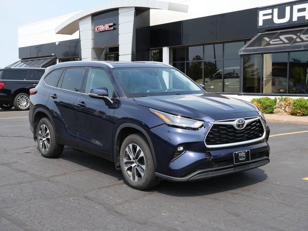 2022 Toyota Highlander XLE