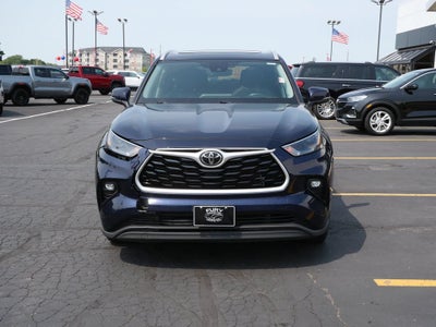 2022 Toyota Highlander XLE